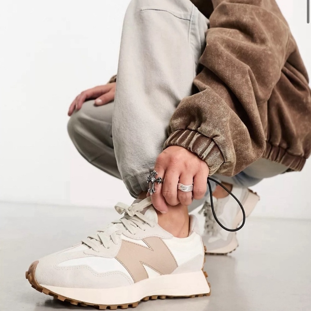 NB sneakers